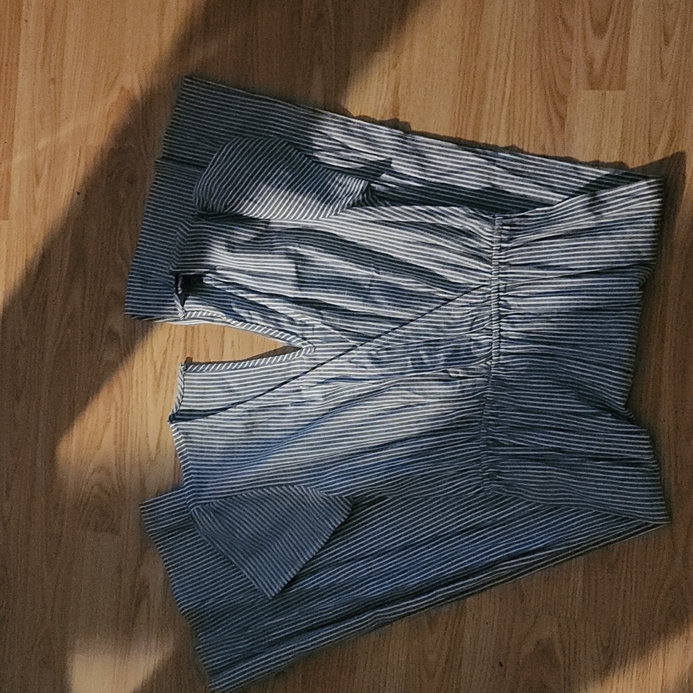 Pinned Stripe Peekaboo back jumper